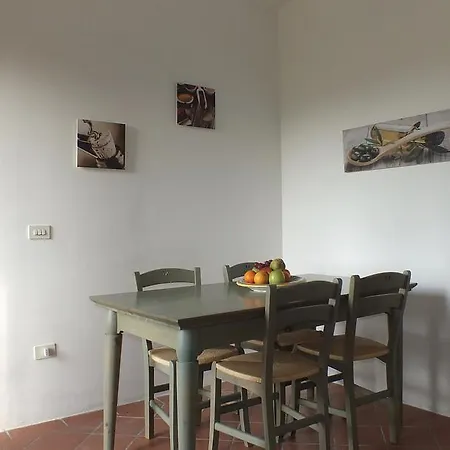 Fonte Pecciano 1856 דירה